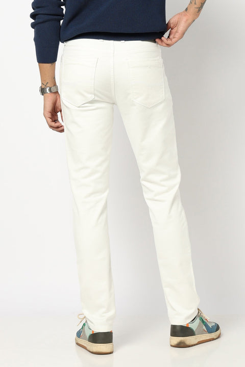 WHITE PLAIN SLIM FIT JEANS - Jeans - 241010230