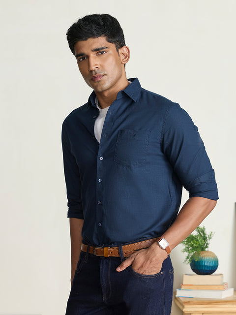 Slub Solid Tailored Fit Shirt