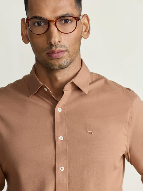 Slub Solid Tailored Fit Shirt