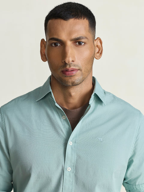 Slub Solid Tailored Fit Shirt