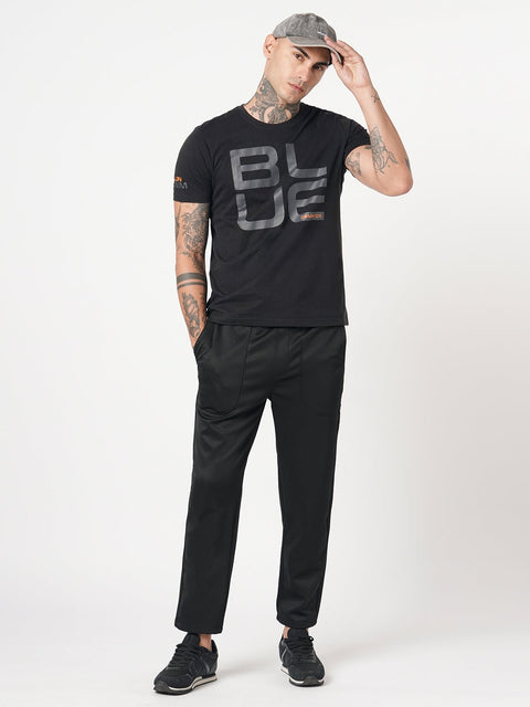 BLACK RELAXED TRAVLLER TROUSER - Trousers - 251141431