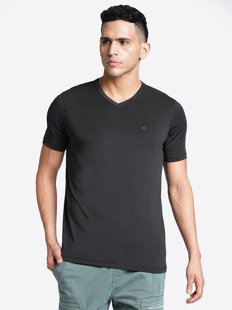 Black V Neck Solid T-shirt - T-Shirt - 230200068