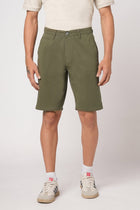 OLIVE REGULAR FIT SHORTS - Shorts - 251050021
